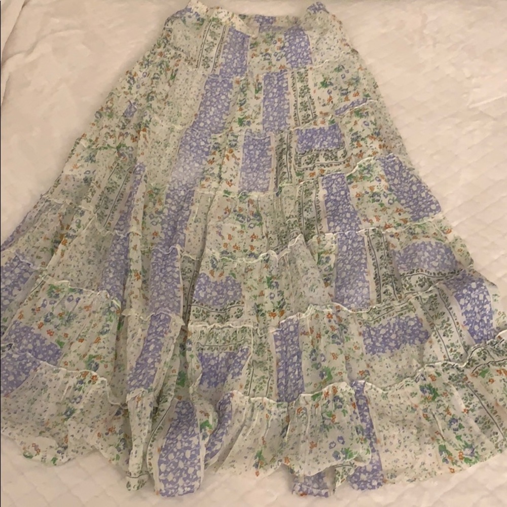Maxi skirt, spring florals, springy, light